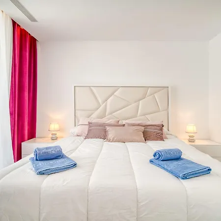 Lighthouse By Interhome 艾姆布里亚布拉瓦