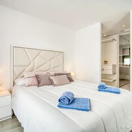 Lighthouse By Interhome * Empuriabrava
