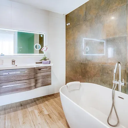 Lighthouse By Interhome 度假居 艾姆布里亚布拉瓦