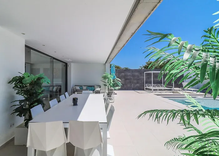 Lighthouse By Interhome Empuriabrava